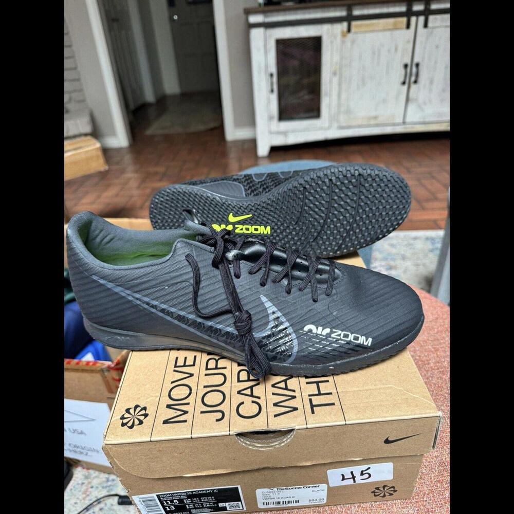 nike zoom vapor 15 academy ic Black Size 11.5